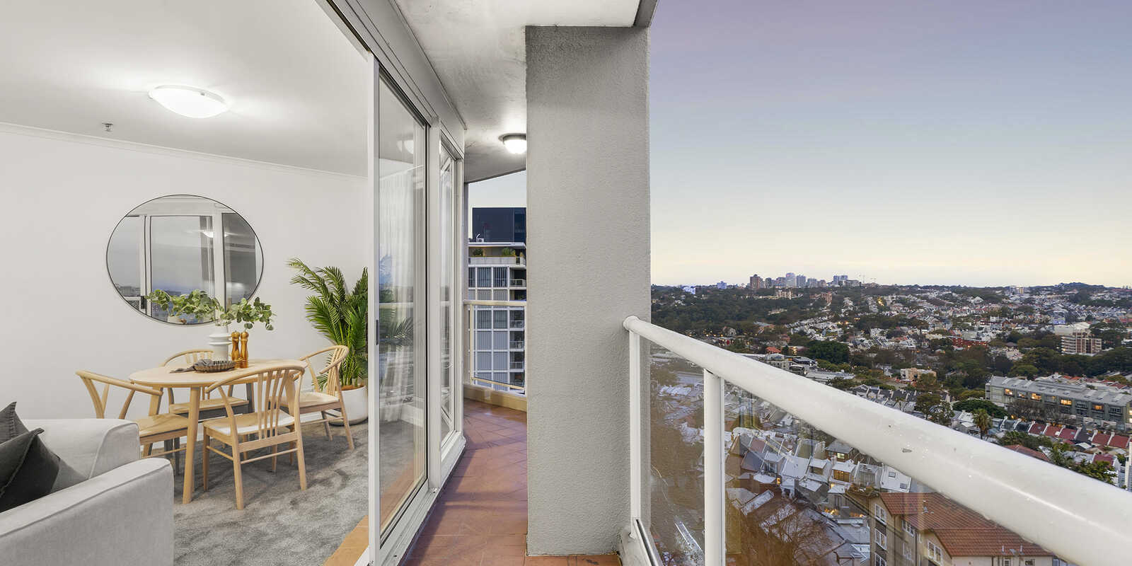 1712/1 Kings Cross Road Darlinghurst 1712/1 Kings Cross Road Darlinghurst