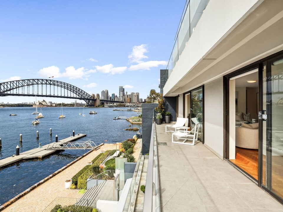 5/33 East Crescent Street McMahons Point