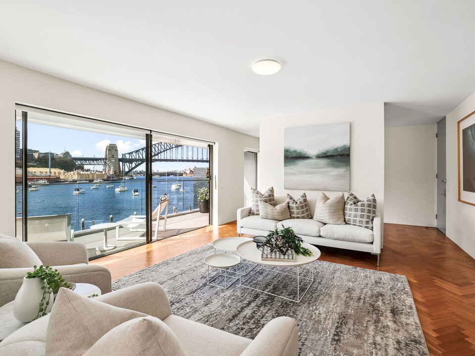 5/33 East Crescent Street McMahons Point