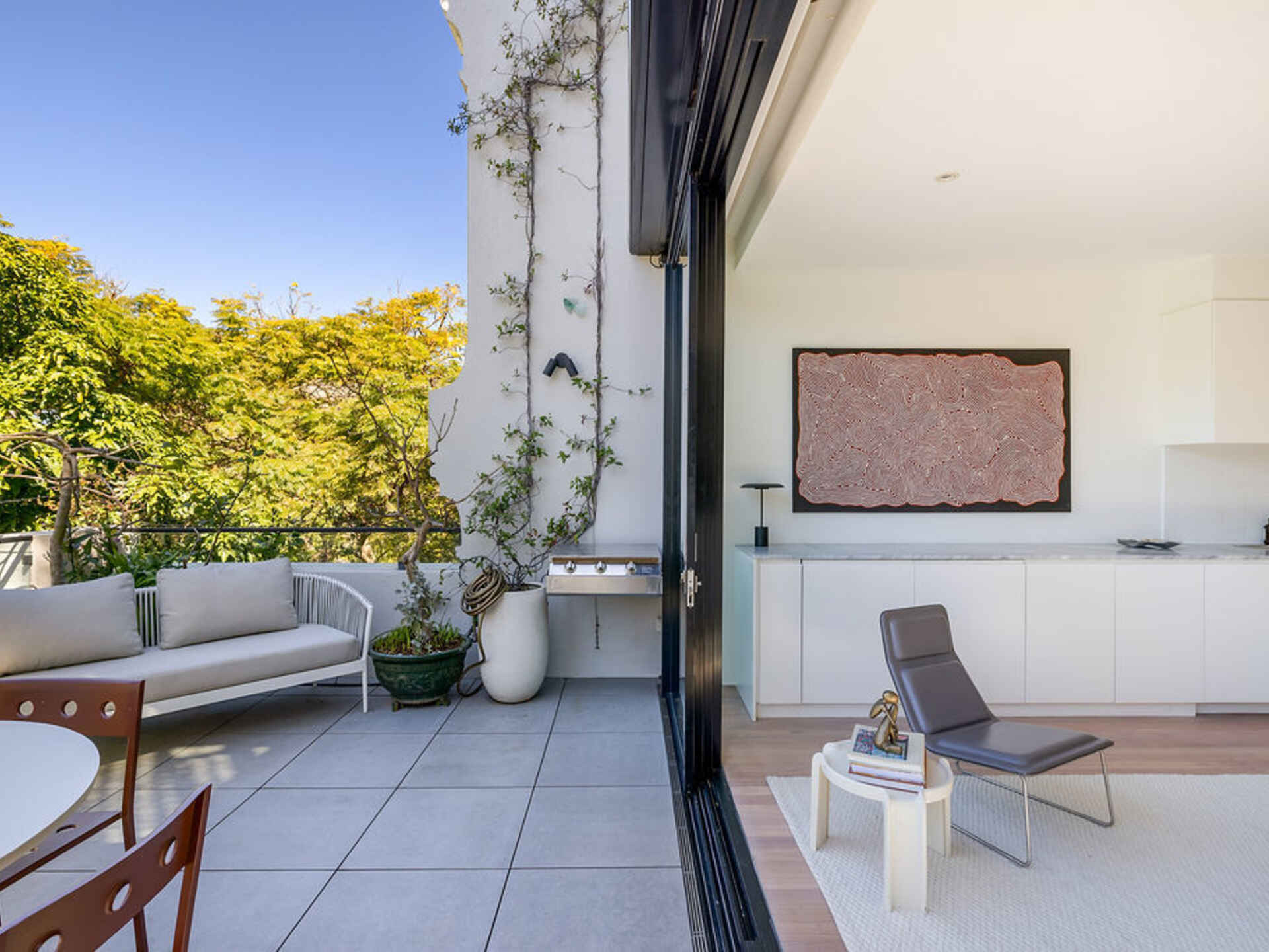 11 Roslyn Gardens Elizabeth Bay