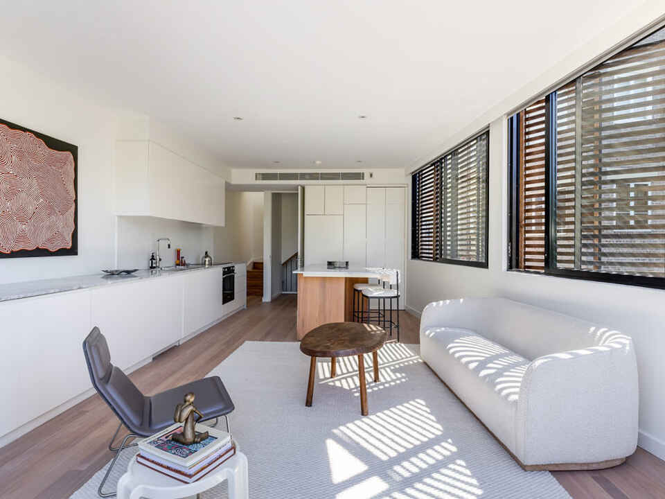 11 Roslyn Gardens Elizabeth Bay