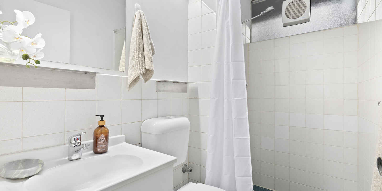 1/80 Elizabeth Bay Road Elizabeth Bay