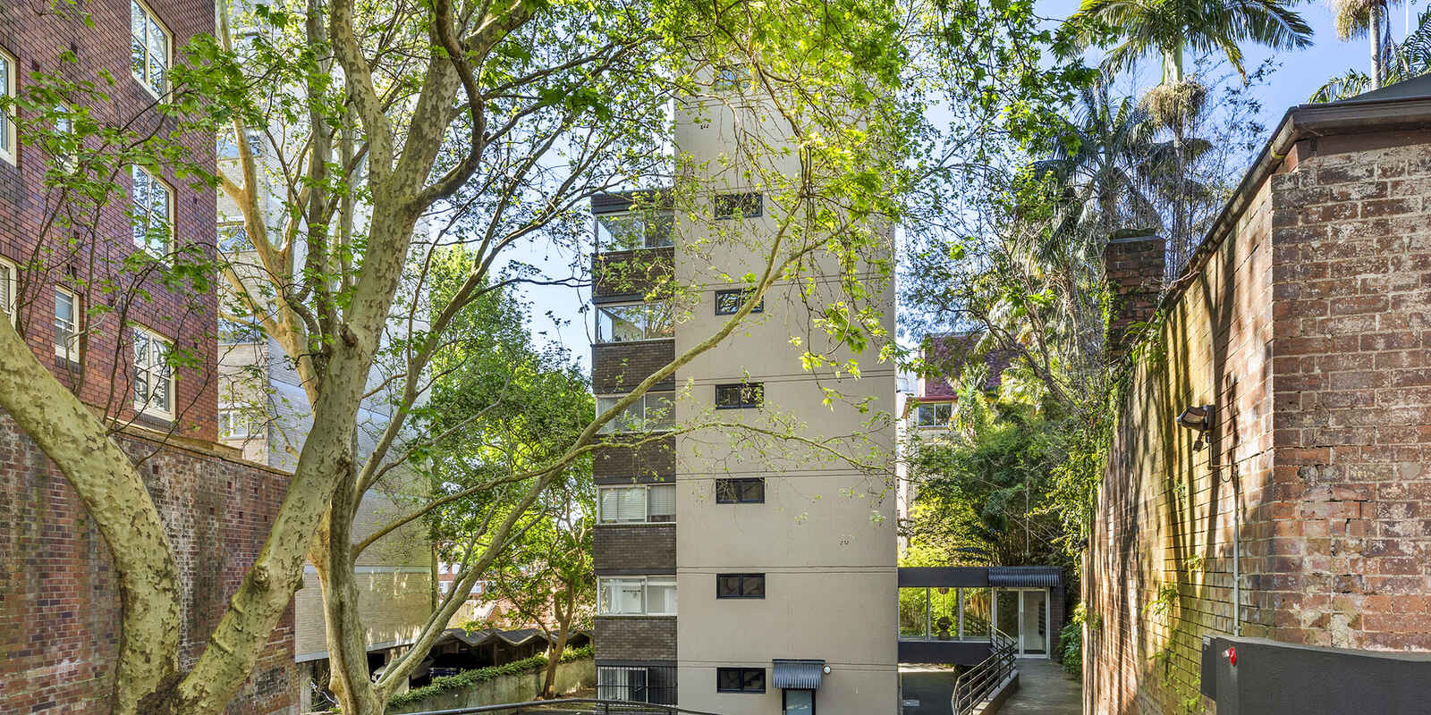 1/80 Elizabeth Bay Road Elizabeth Bay