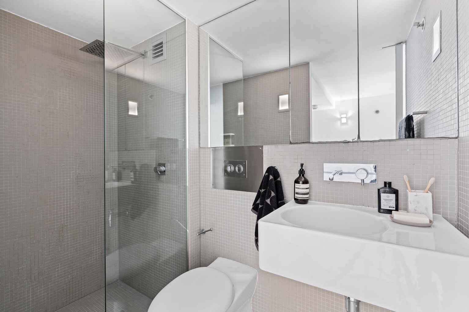 612/227 Victoria Street Darlinghurst 612/227 Victoria Street Darlinghurst