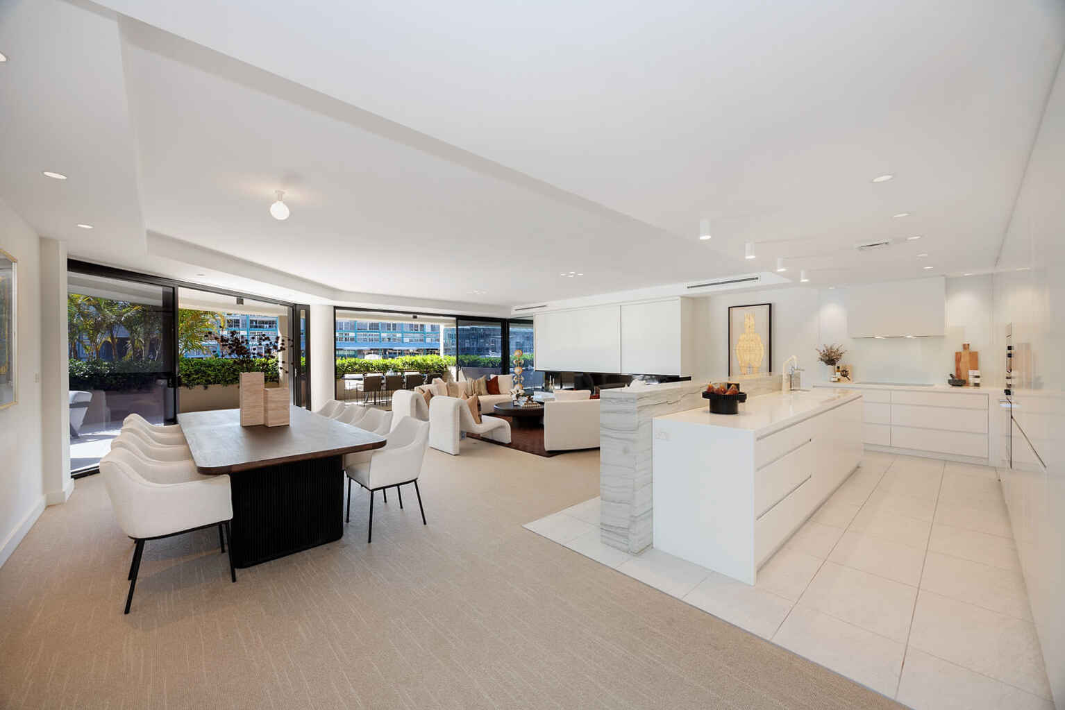 10/10 Lincoln Crescent Woolloomooloo 10/10 Lincoln Crescent Woolloomooloo