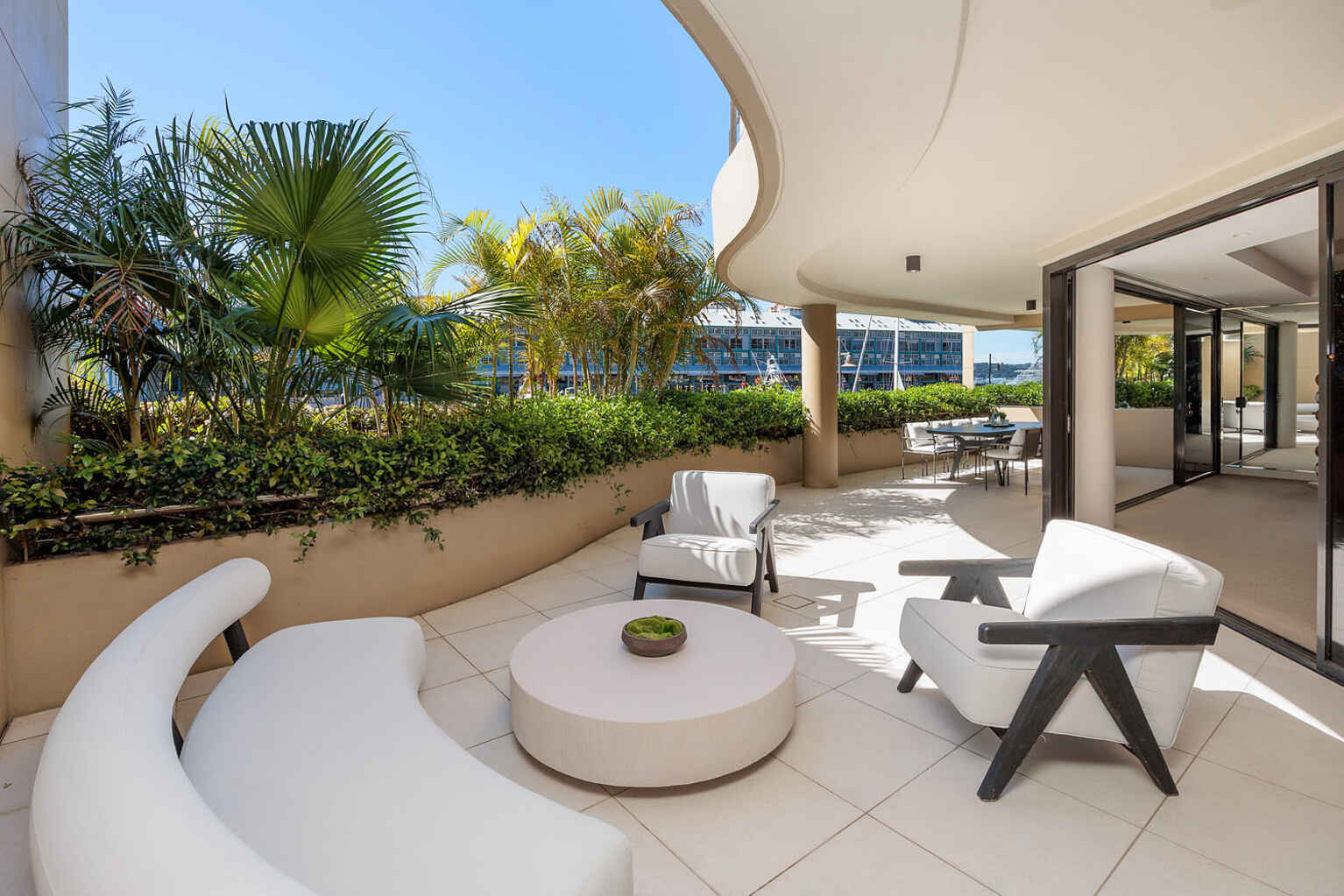 10/10 Lincoln Crescent Woolloomooloo 10/10 Lincoln Crescent Woolloomooloo