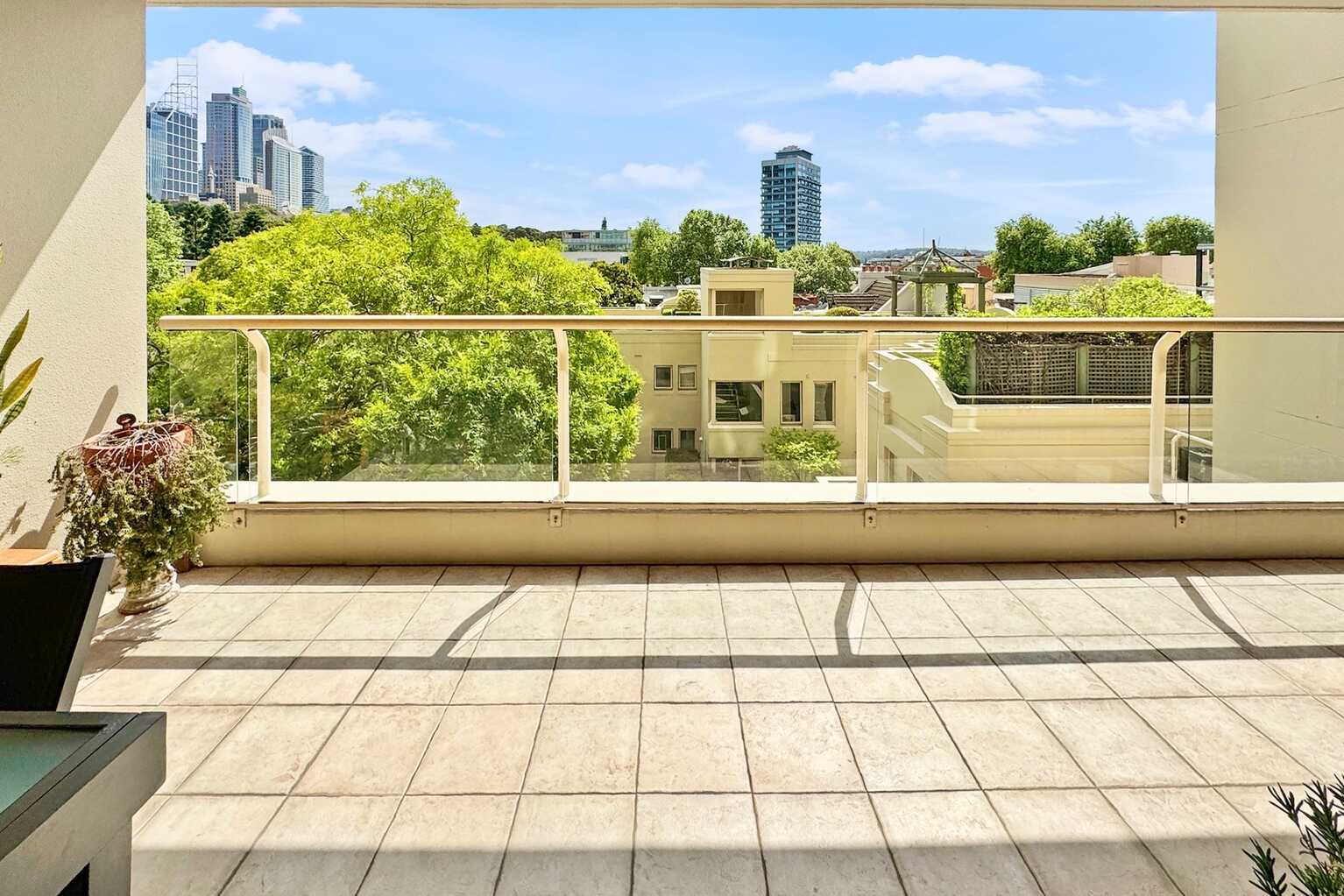 310/63 Crown Street Woolloomooloo 310/63 Crown Street Woolloomooloo
