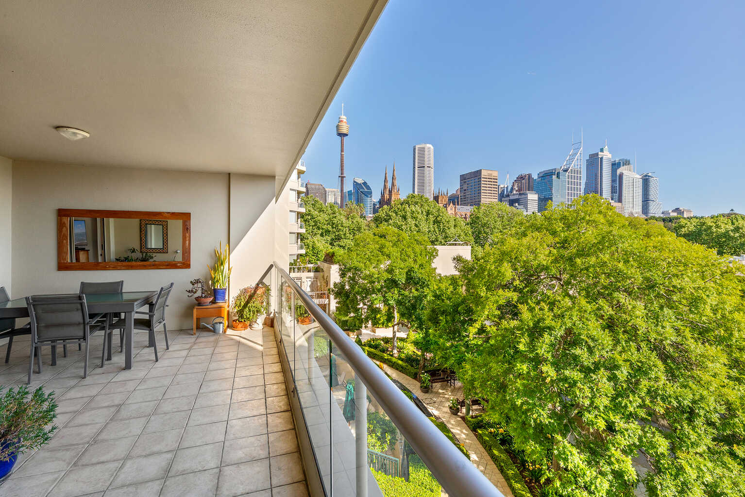 310/63 Crown Street Woolloomooloo 310/63 Crown Street Woolloomooloo