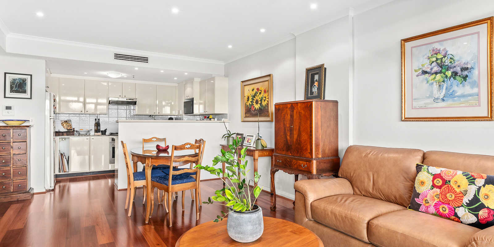 310/63 Crown Street Woolloomooloo 310/63 Crown Street Woolloomooloo