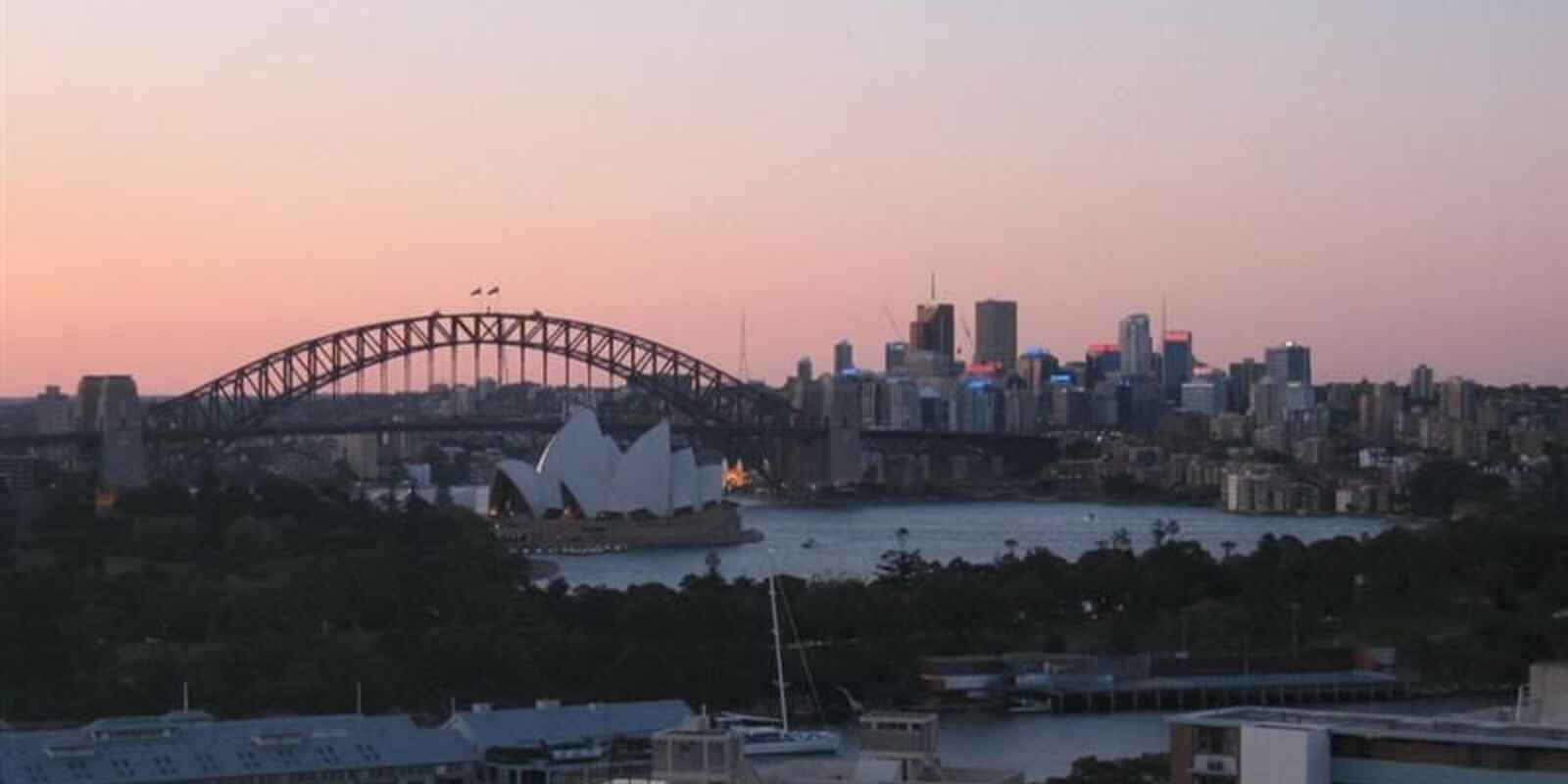 902/7 Rockwall Crescent Potts Point
