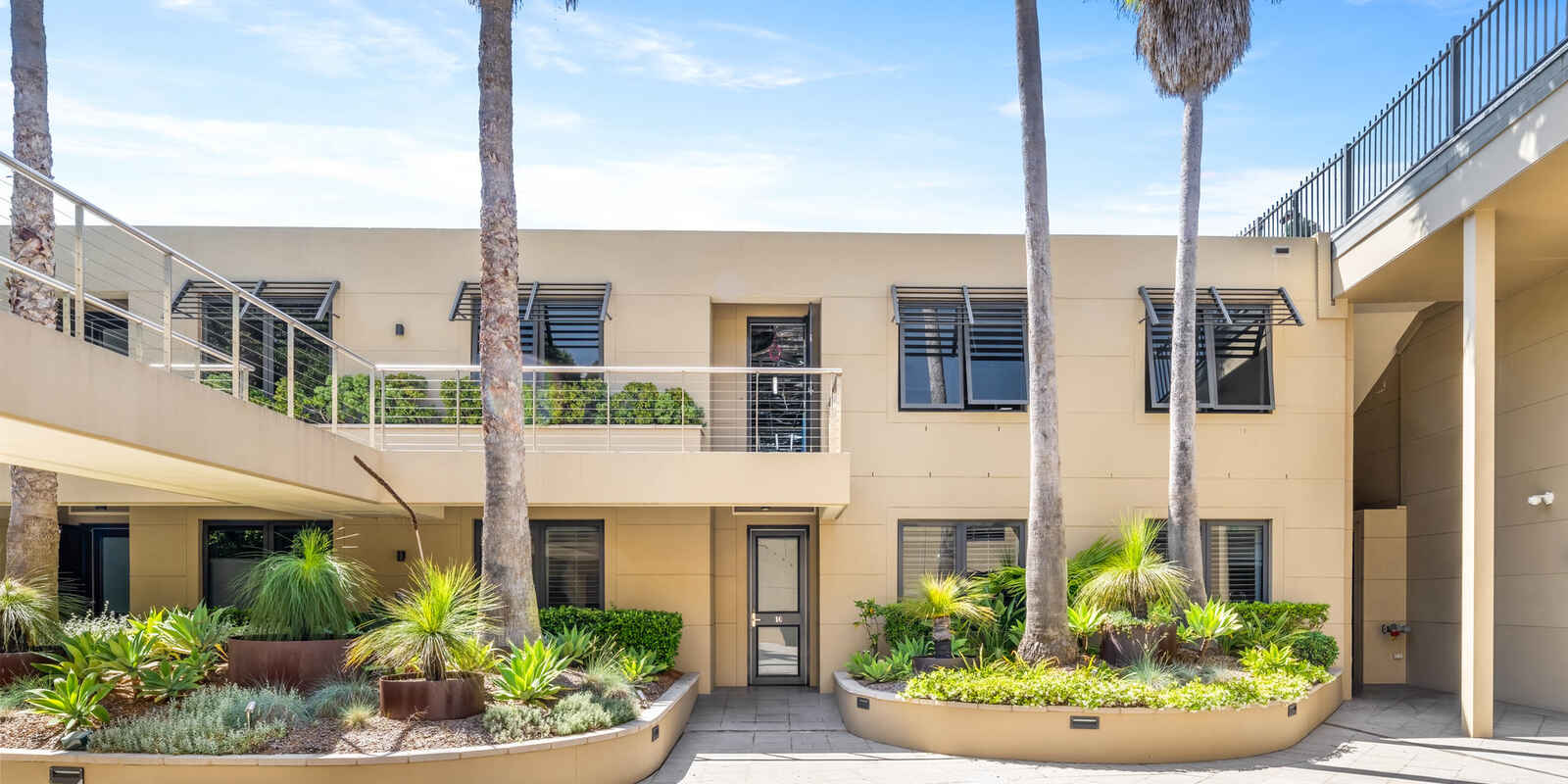 10/10 Lincoln Crescent Woolloomooloo 10/10 Lincoln Crescent Woolloomooloo