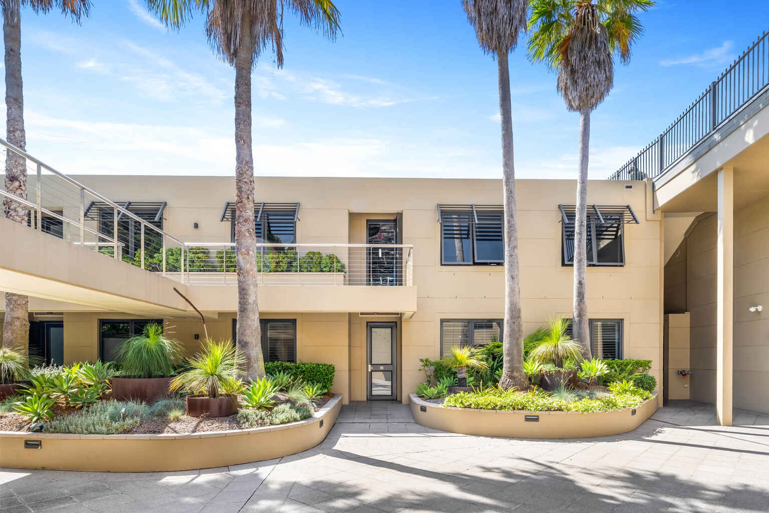 10/10 Lincoln Crescent Woolloomooloo 10/10 Lincoln Crescent Woolloomooloo