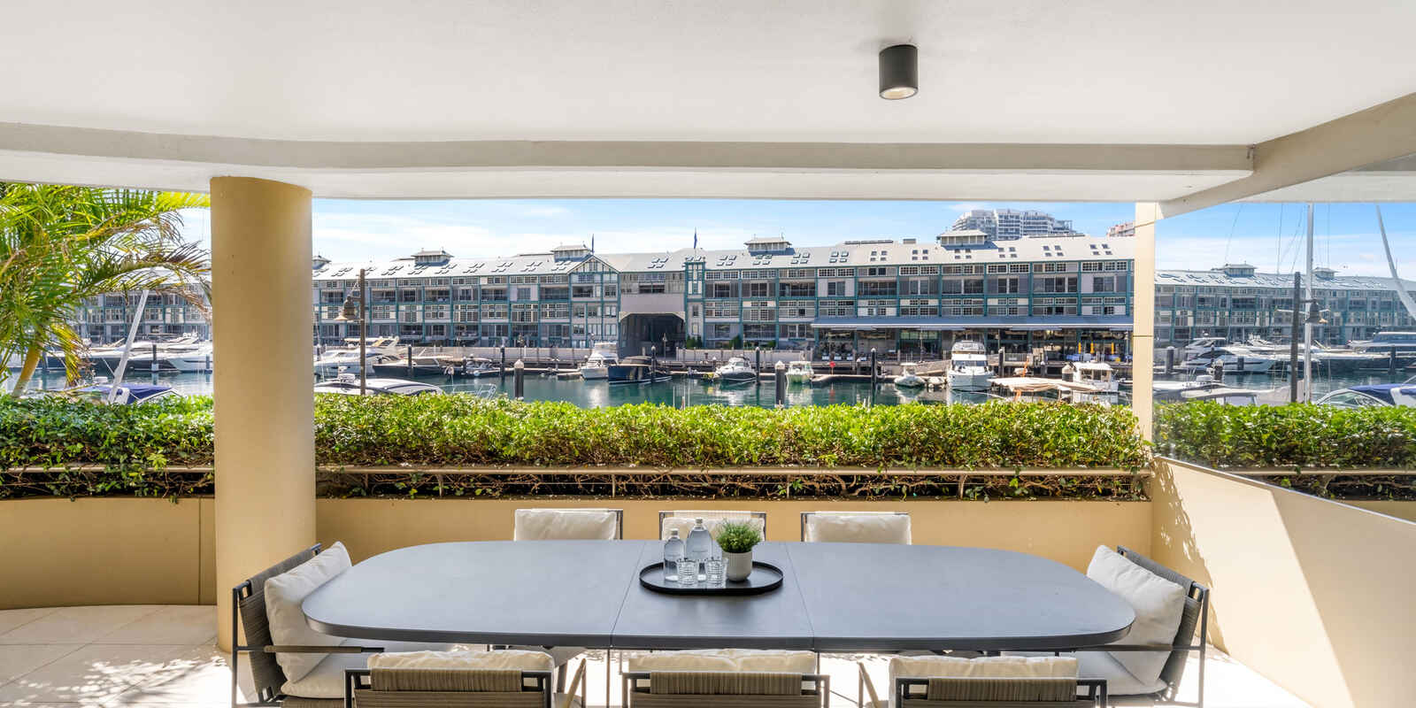 10/10 Lincoln Crescent Woolloomooloo 10/10 Lincoln Crescent Woolloomooloo