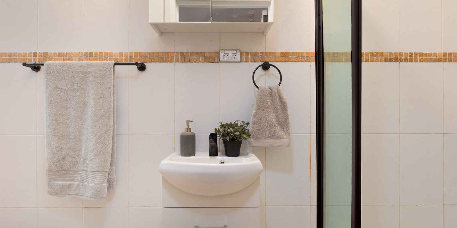 2/9 Esplanade Esplanade Elizabeth Bay