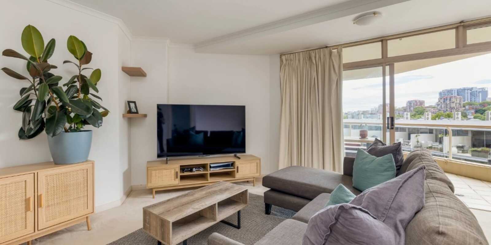512/63 Crown Street Woolloomooloo