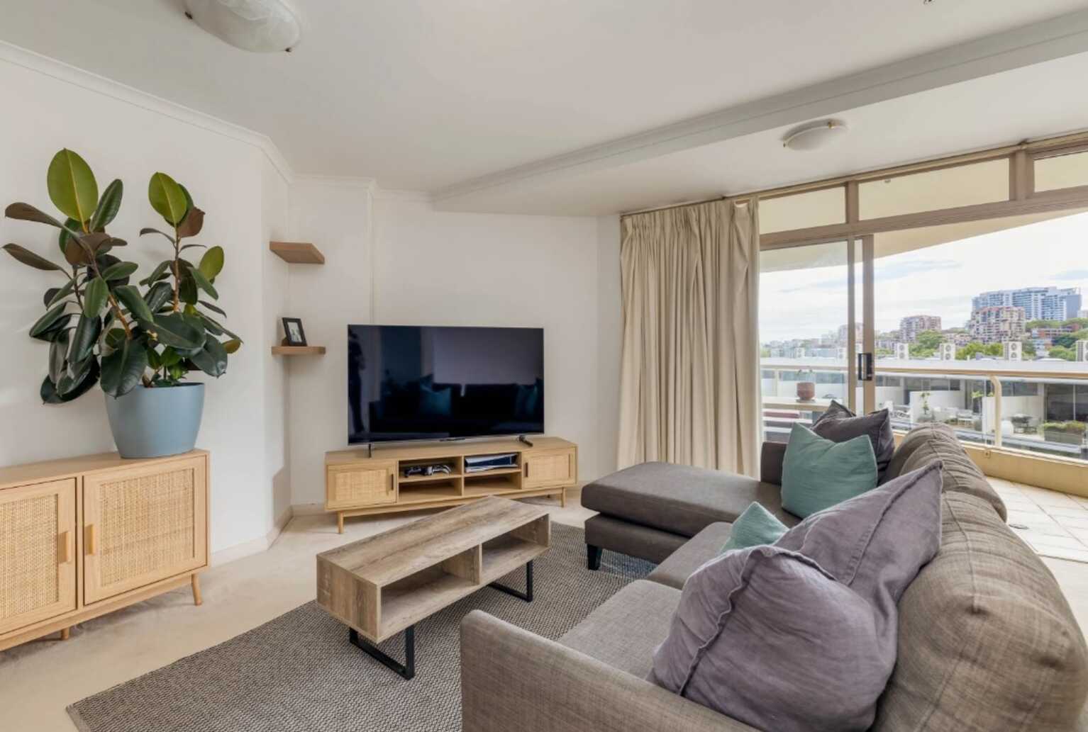 512/63 Crown Street Woolloomooloo