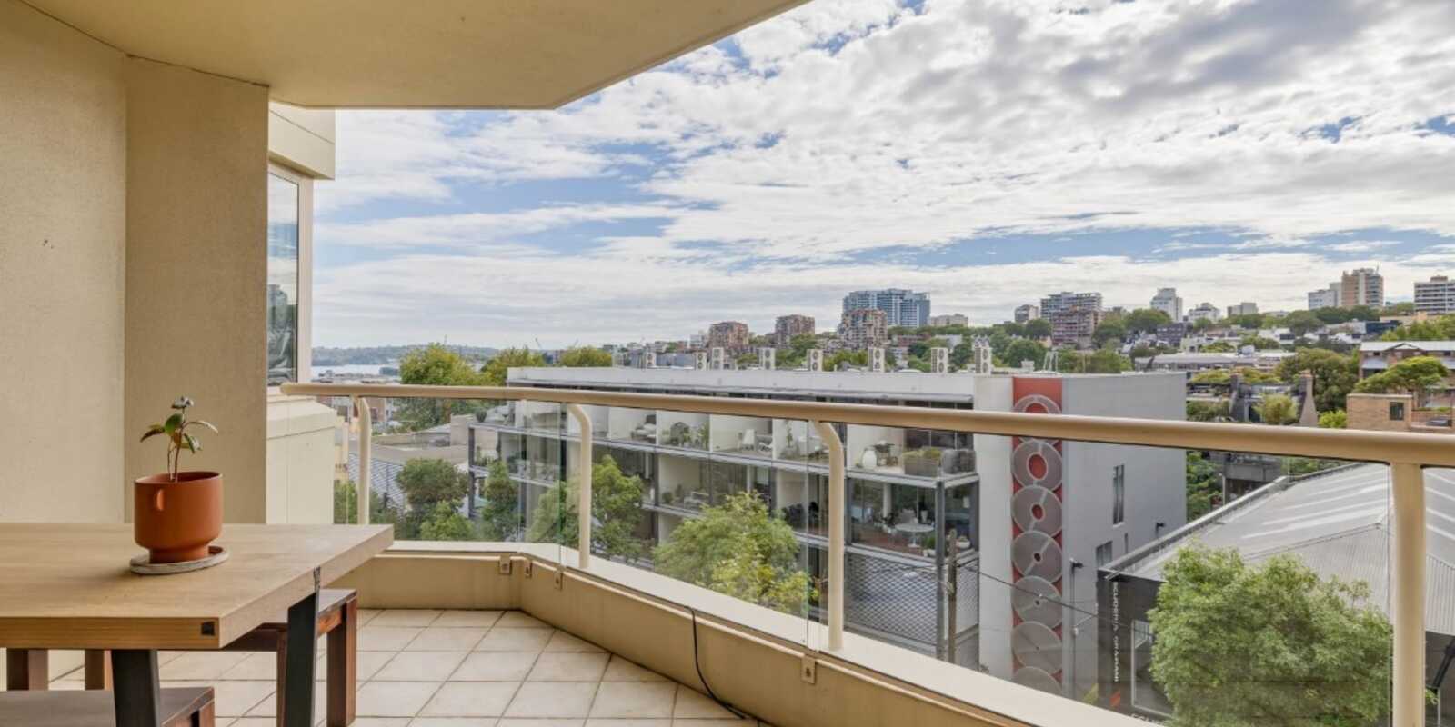 512/63 Crown Street Woolloomooloo