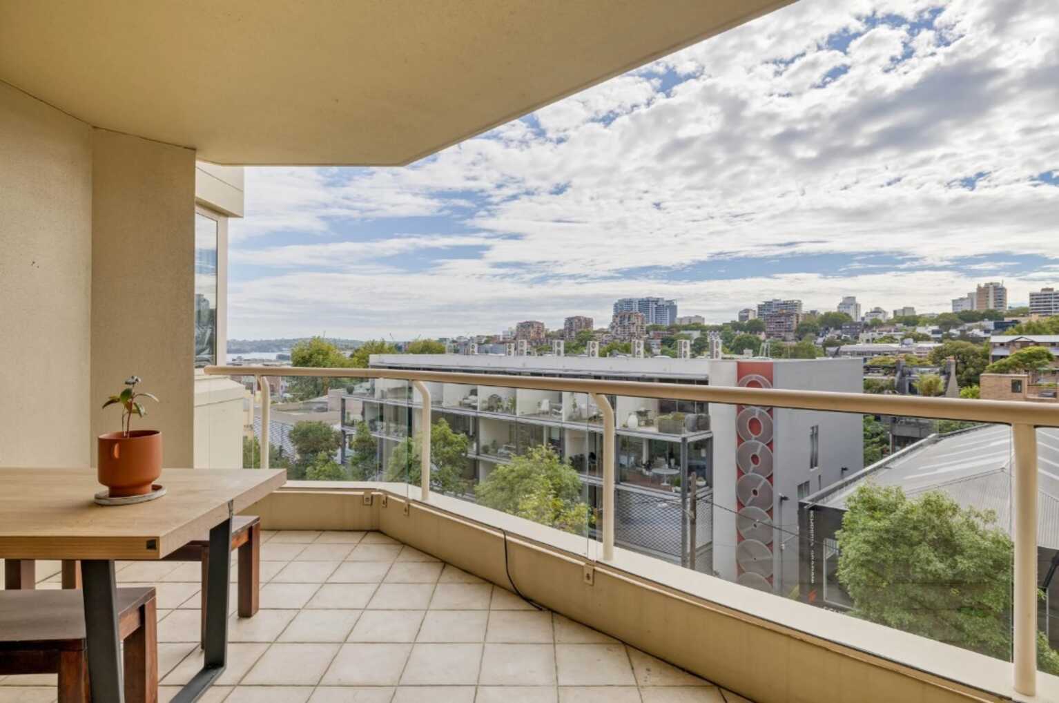 512/63 Crown Street Woolloomooloo