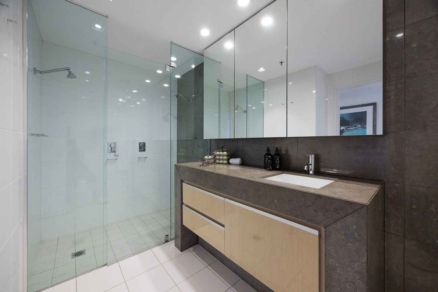 1203/81 Macleay Street Potts Point 1203/81 Macleay Street Potts Point