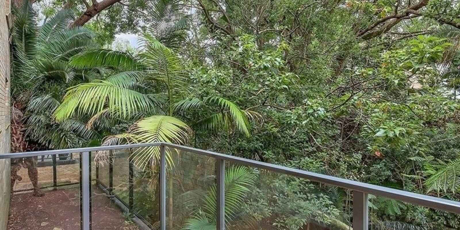 3/27A Eaton Street Neutral Bay