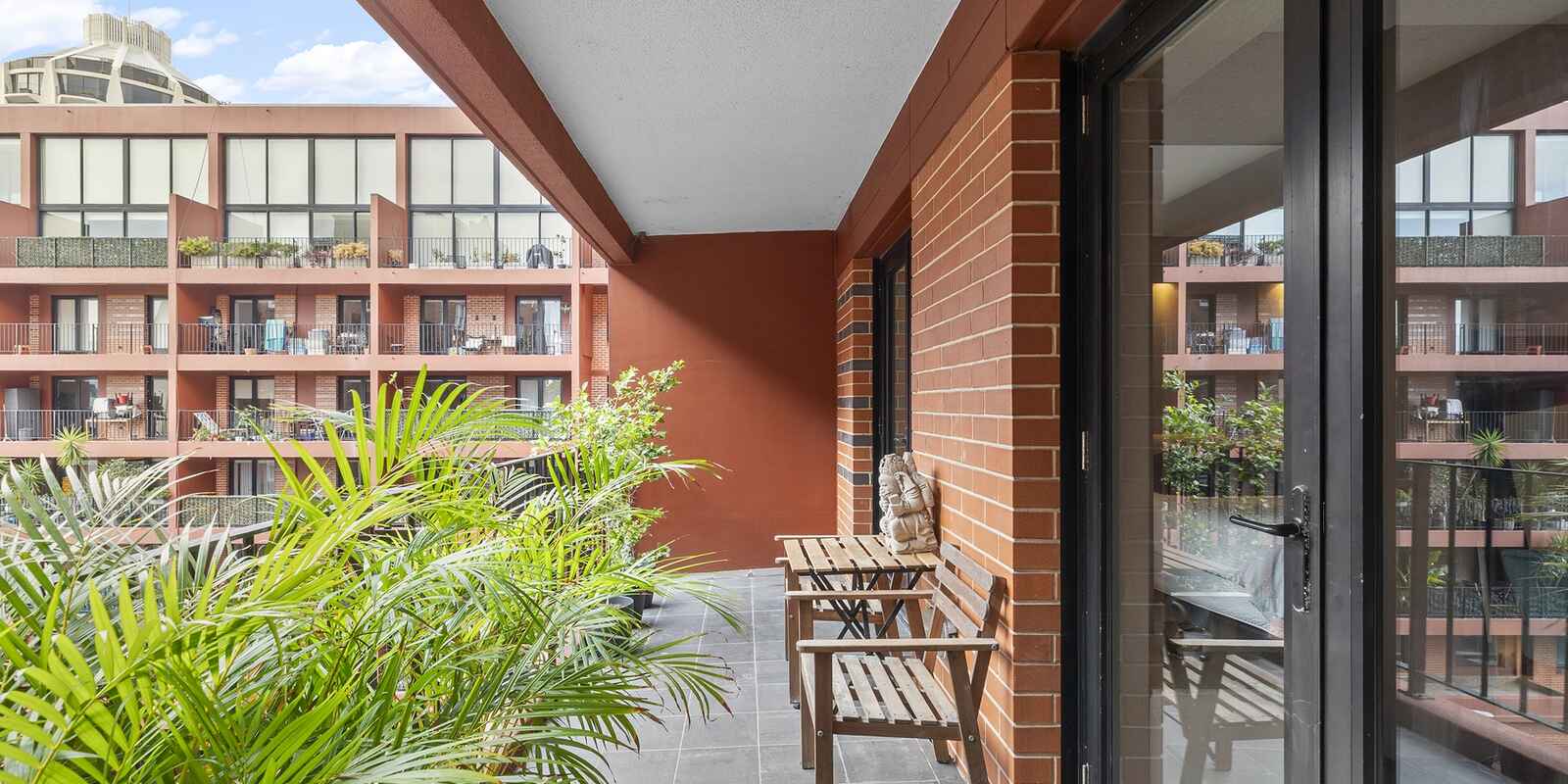 425/50 Macleay Street Elizabeth Bay