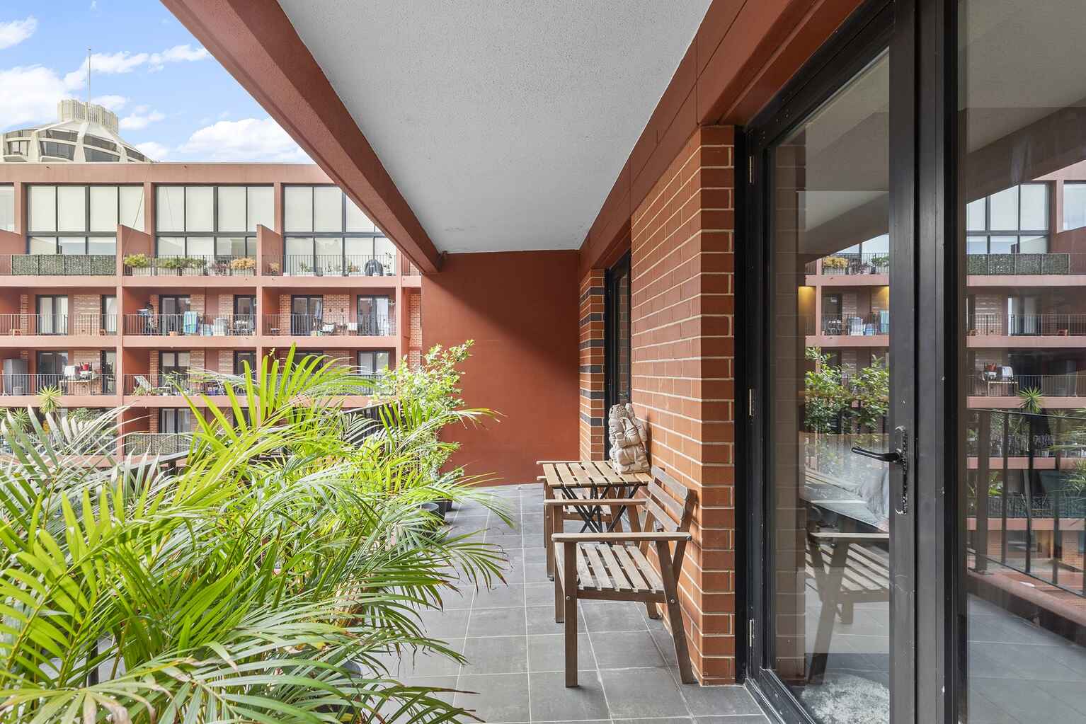 425/50 Macleay Street Elizabeth Bay