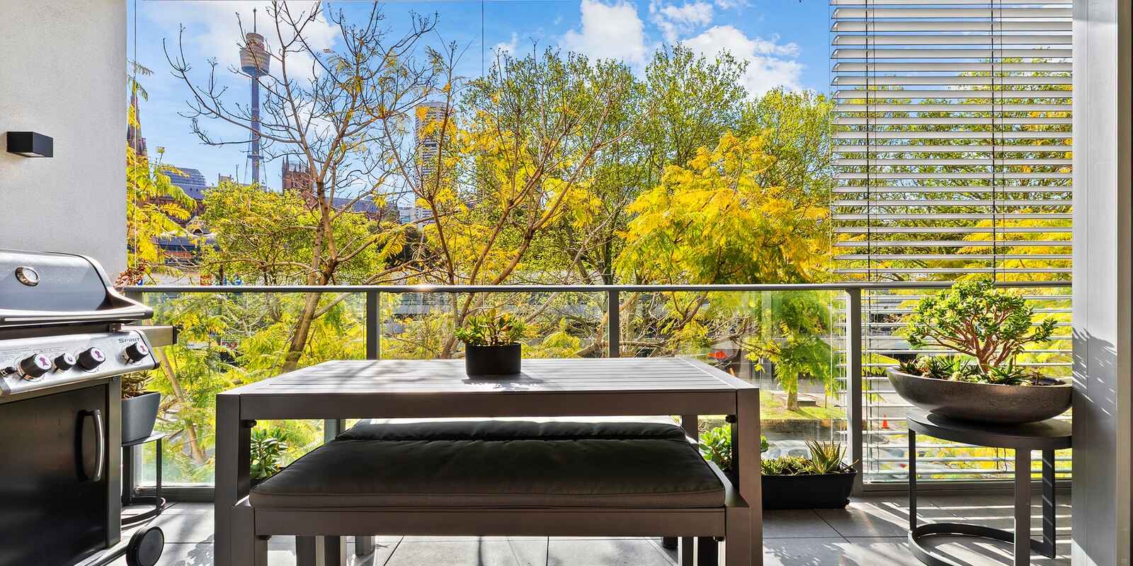 64/68 Sir John Young Crescent Woolloomooloo