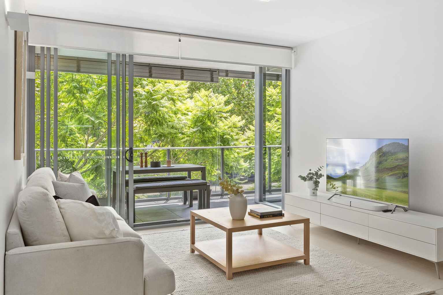 64/68 Sir John Young Crescent Woolloomooloo