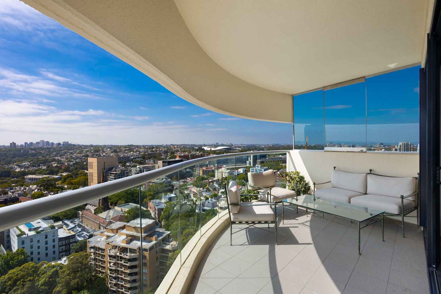 2305/184 Forbes Street Darlinghurst