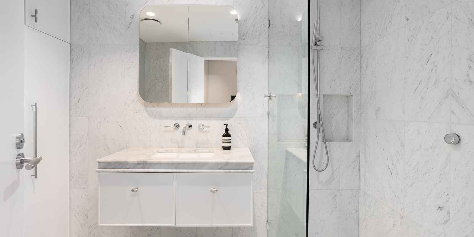 2305/184 Forbes Street Darlinghurst