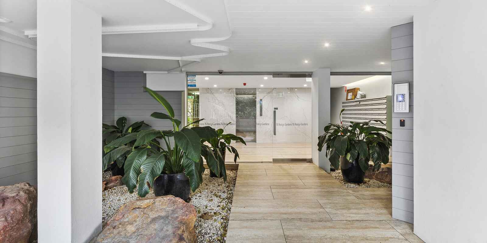 105/76 Roslyn Gardens Rushcutters Bay 105/76 Roslyn Gardens Rushcutters Bay