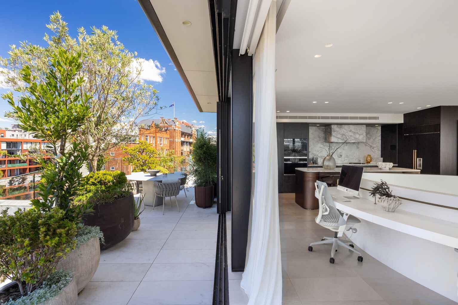 81/6 Greenknowe Avenue Elizabeth Bay