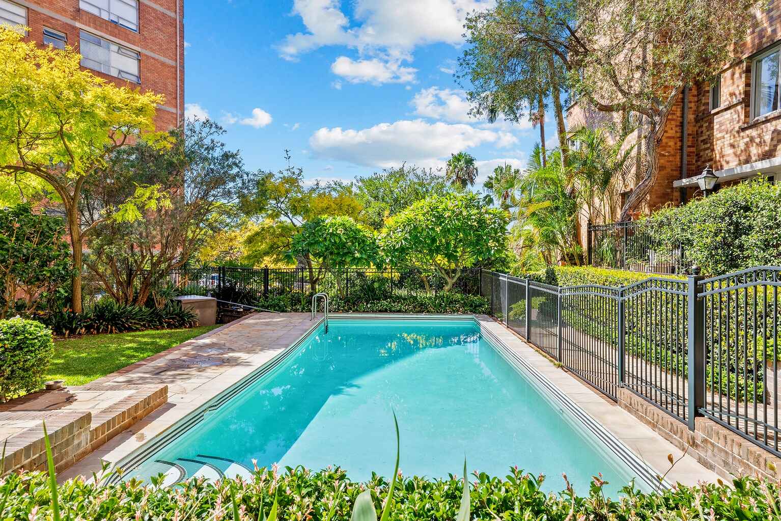 7/4 Ward Avenue Elizabeth Bay