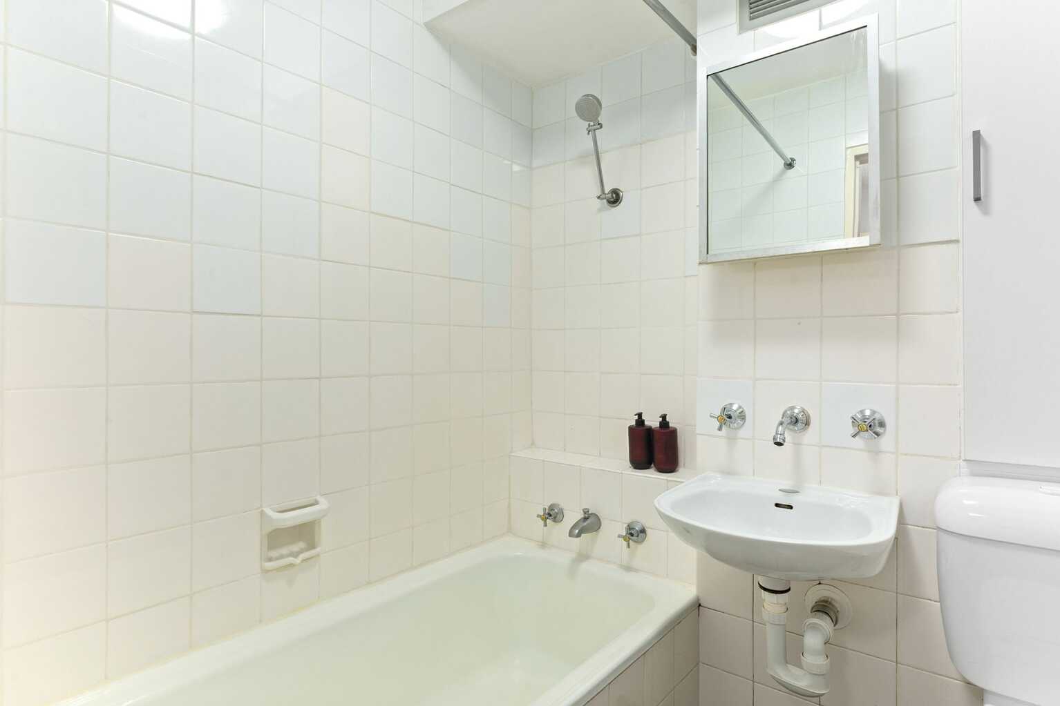 38/50 Roslyn Gardens Elizabeth Bay