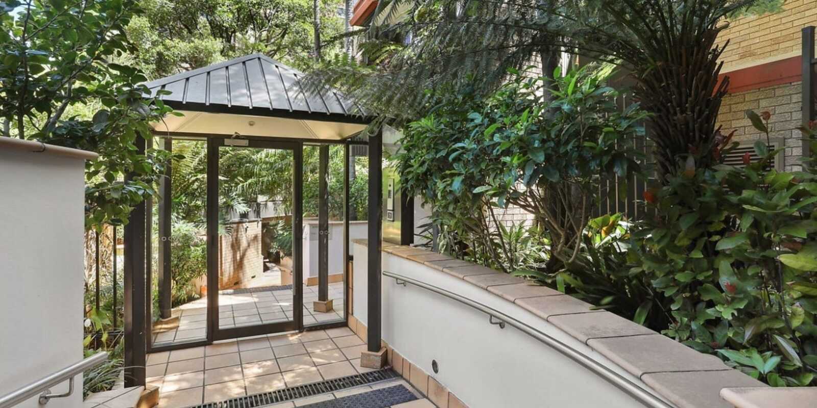 910/73 Victoria Street Potts Point 910/73 Victoria Street Potts Point