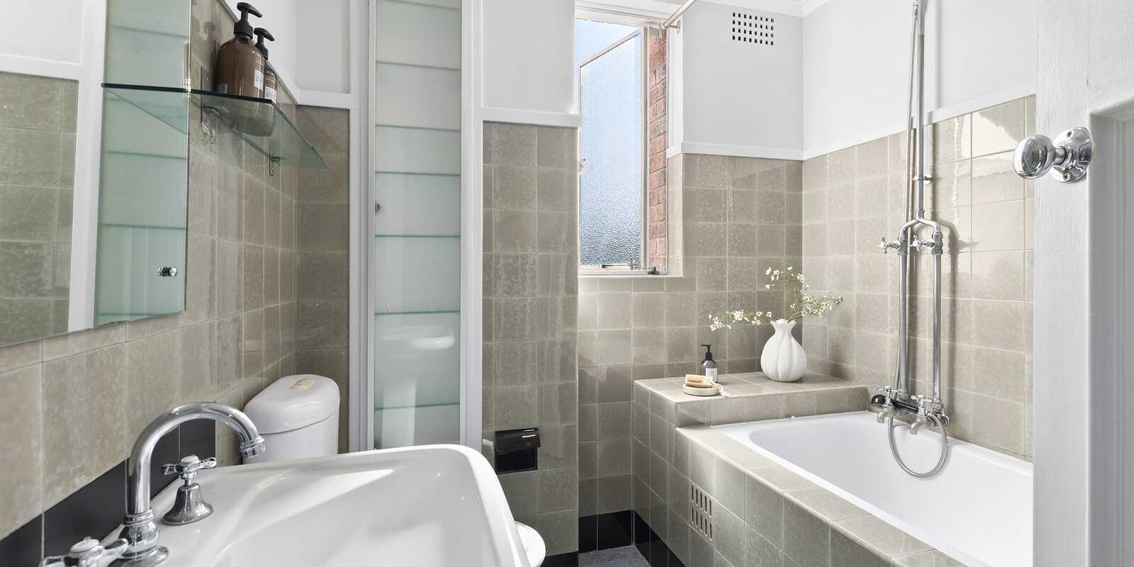 63/8 Birtley Place Elizabeth Bay 63/8 Birtley Place Elizabeth Bay