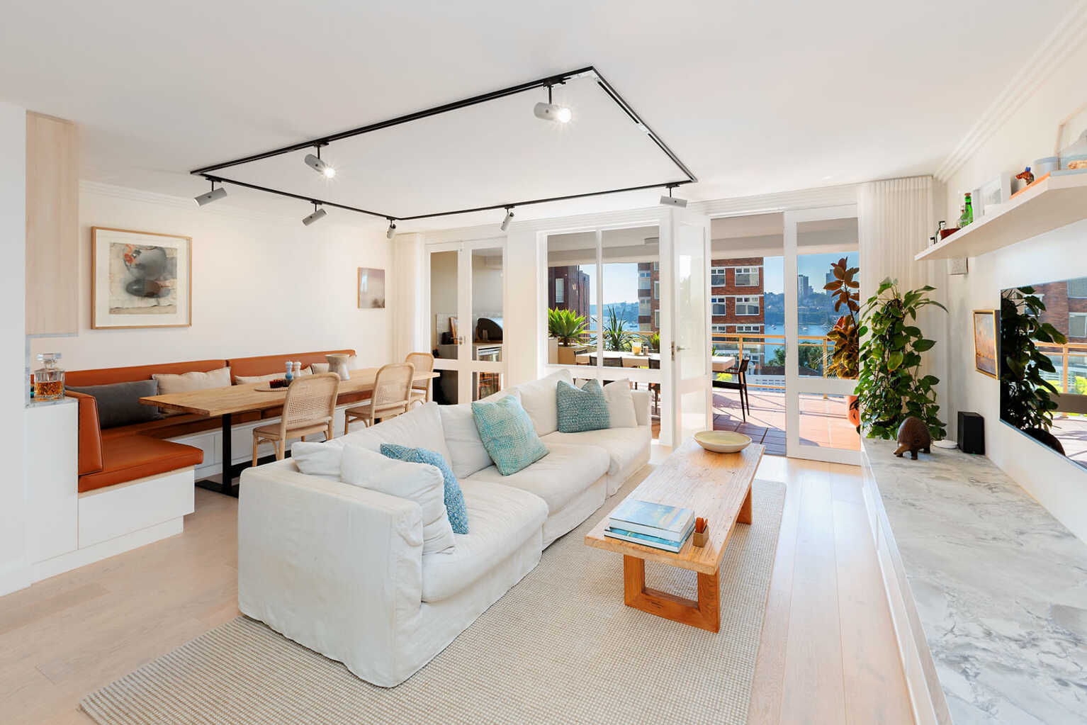 4/11 Billyard Avenue Elizabeth Bay