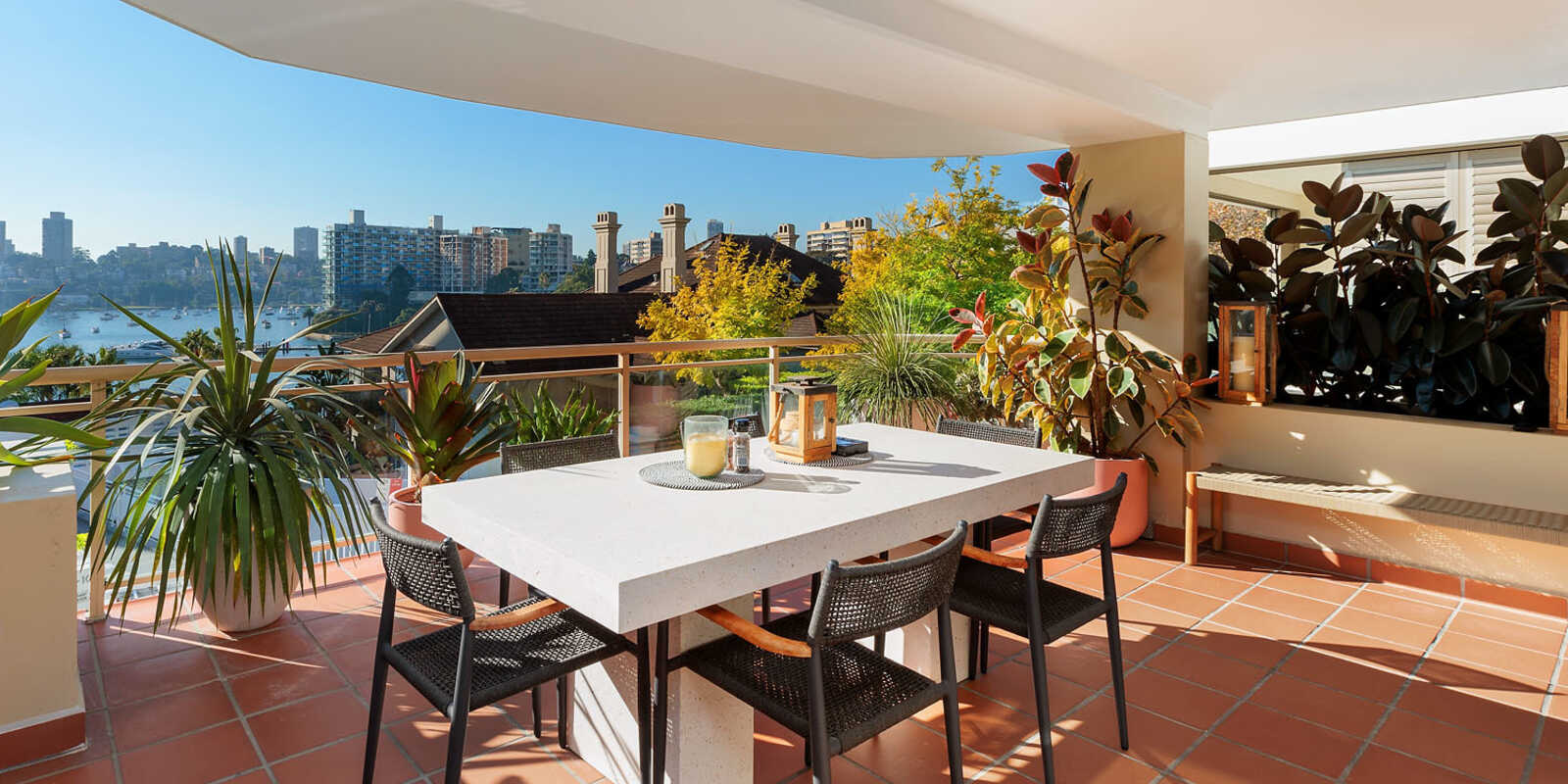 4/11 Billyard Avenue Elizabeth Bay