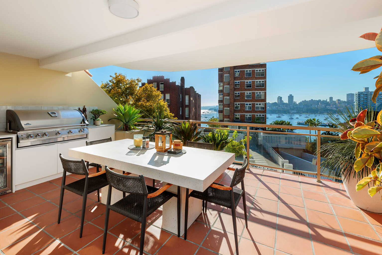 4/11 Billyard Avenue Elizabeth Bay