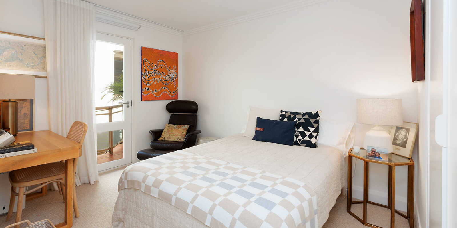 4/11 Billyard Avenue Elizabeth Bay