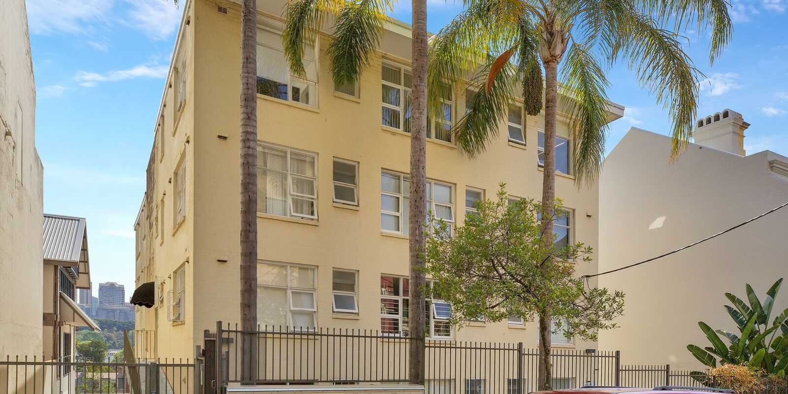 13/147 Brougham Street Woolloomooloo