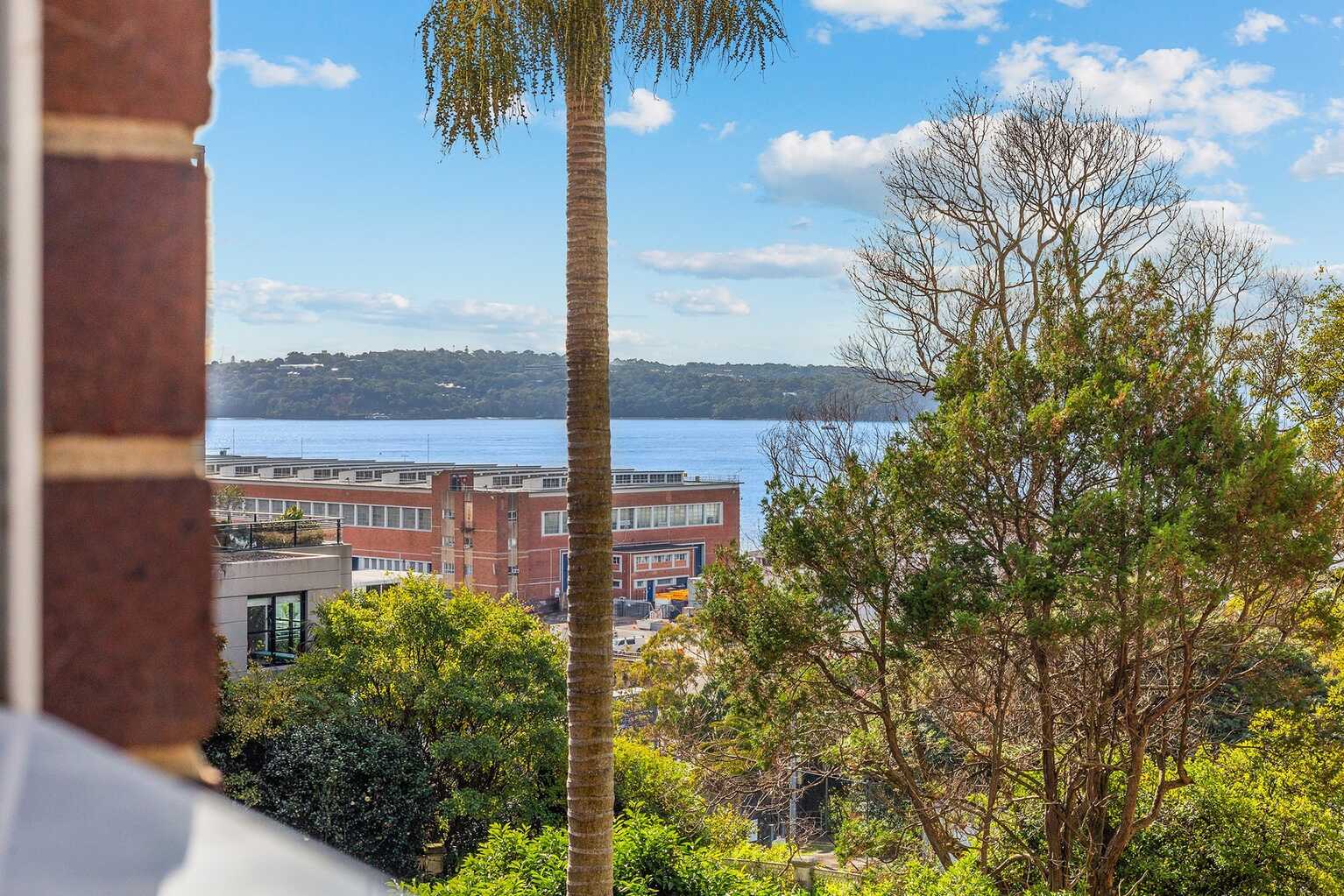 18/4 Macleay Street Potts Point