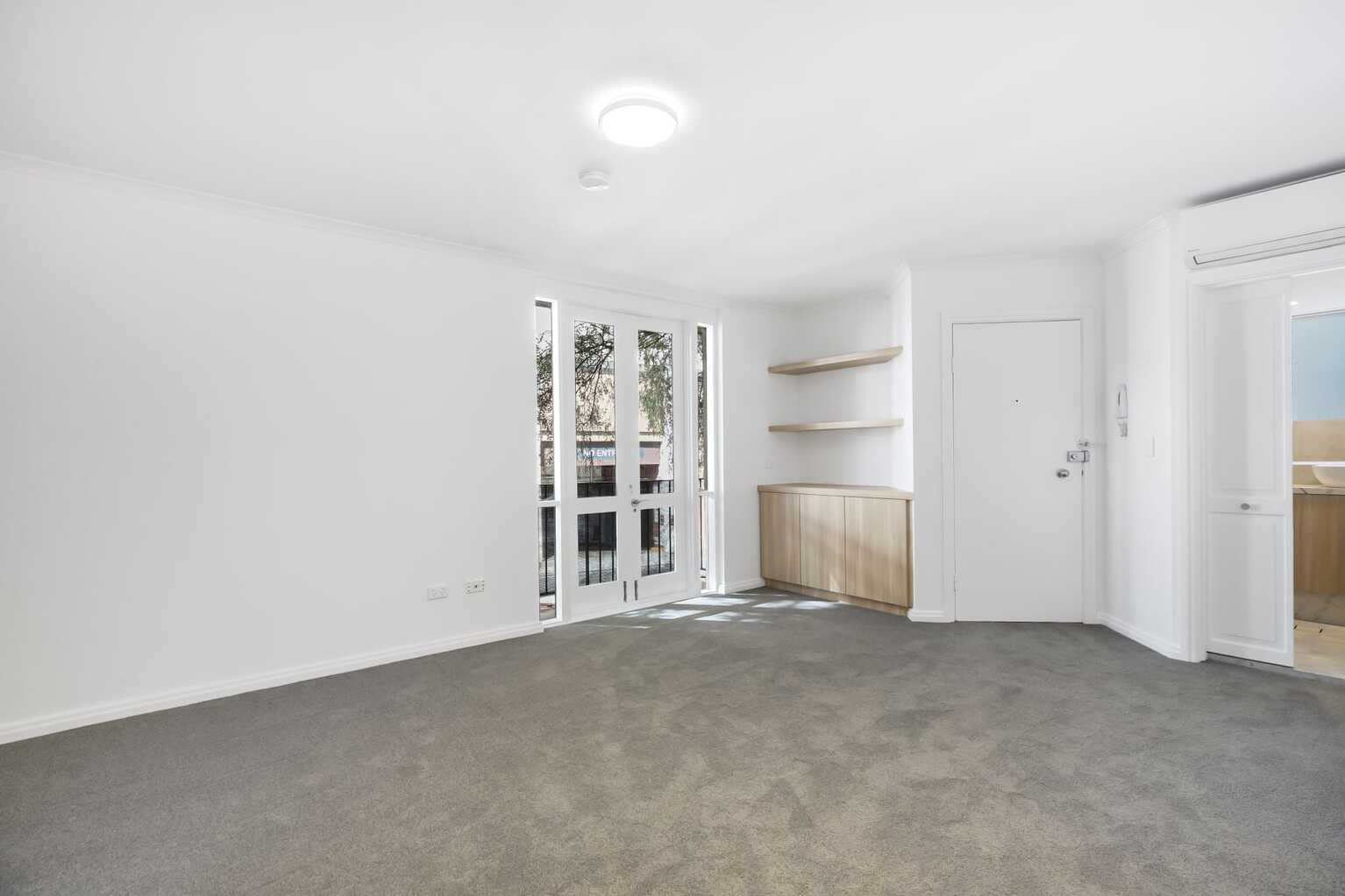 2/1 Robinson Street Woolloomooloo
