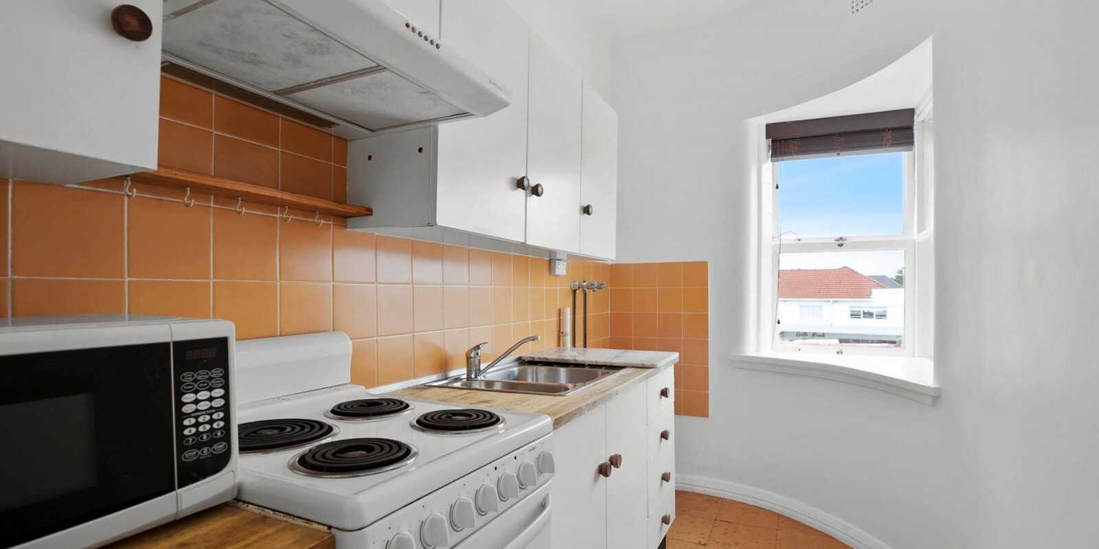 12/33 Campbell Parade North Bondi