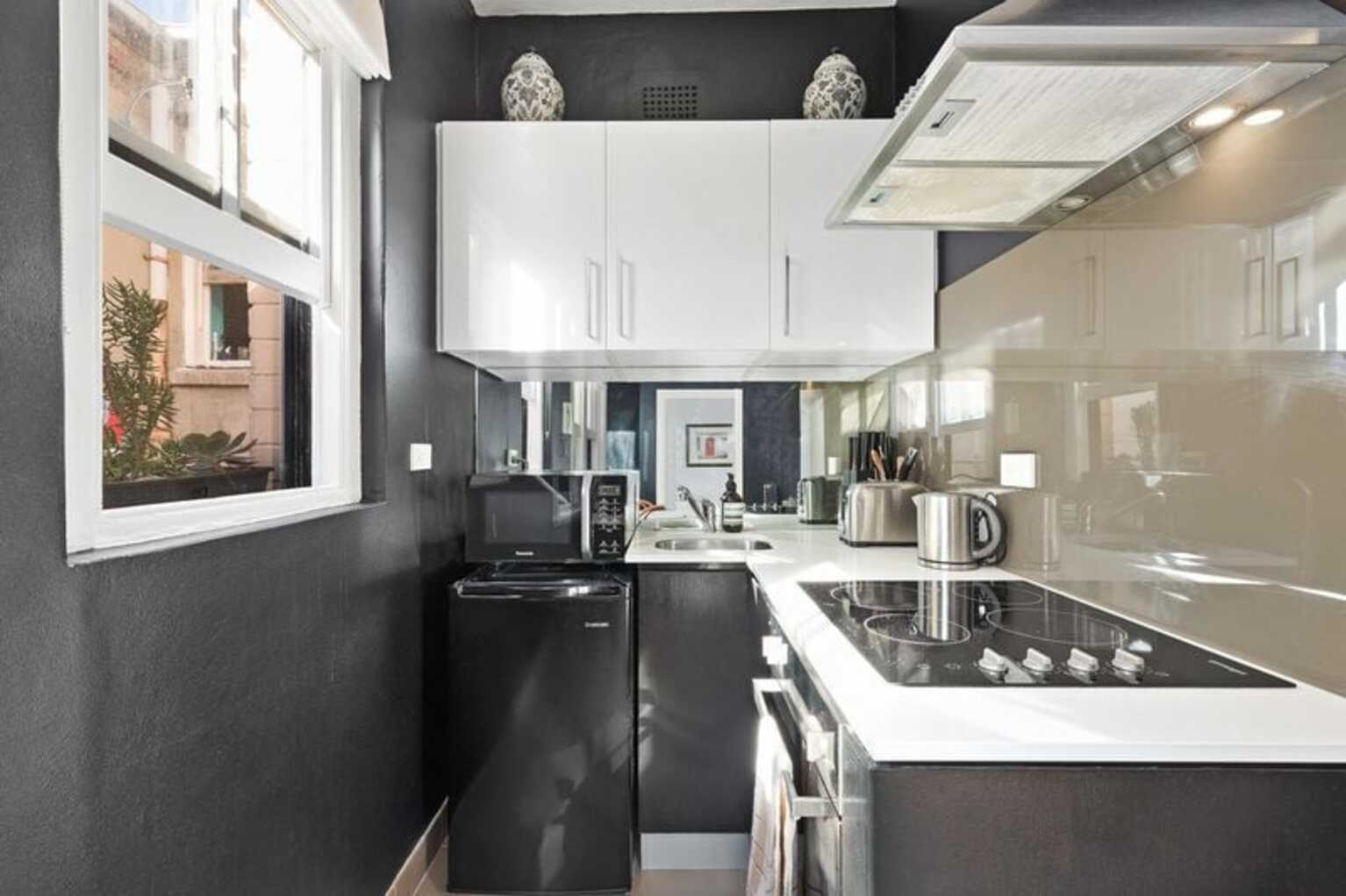 11/12a Springfield Avenue Potts Point