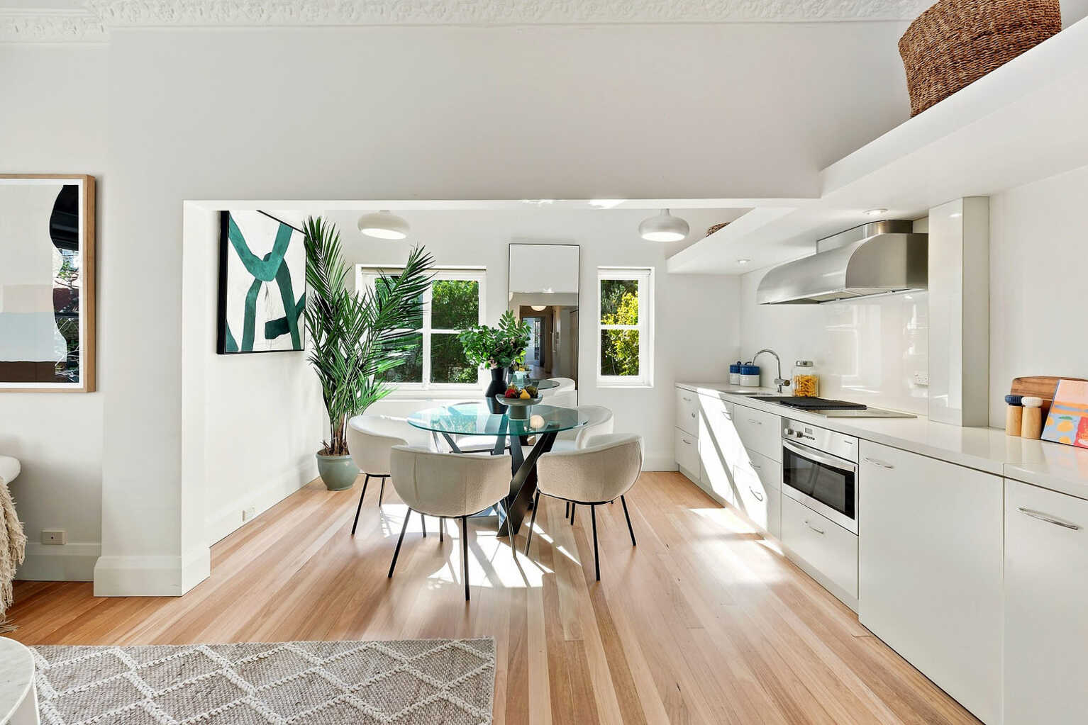 2/2a Challis Avenue Potts Point