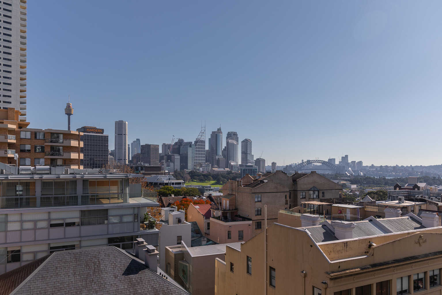 608/227 Victoria Street Darlinghurst