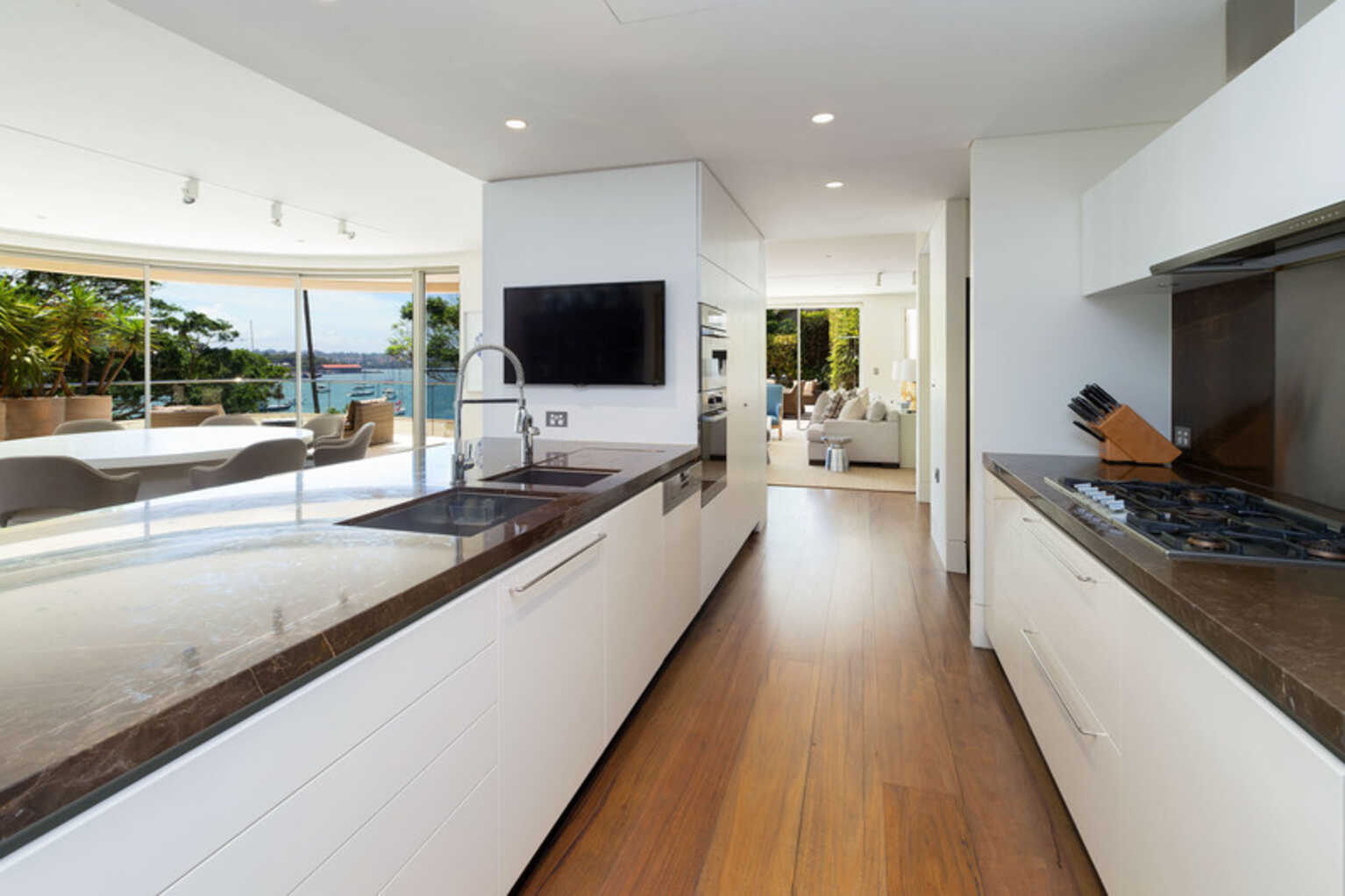 301/11 The Esplanade Elizabeth Bay