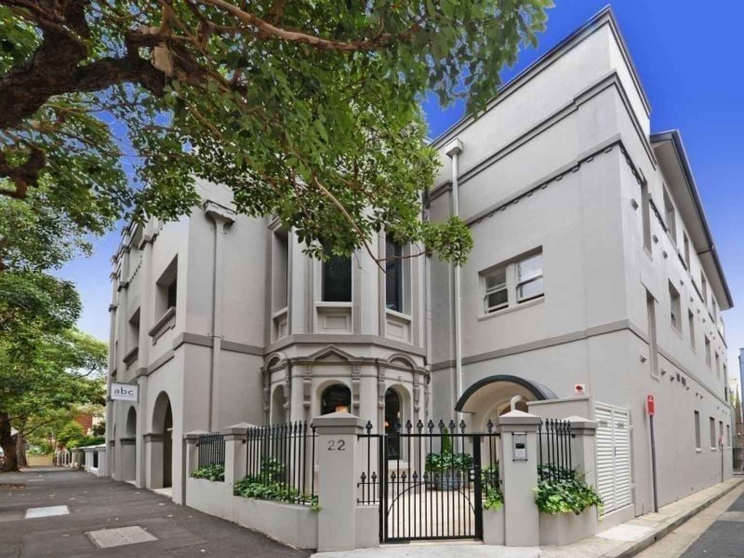 3/22 Rockwall Cresent Potts Point