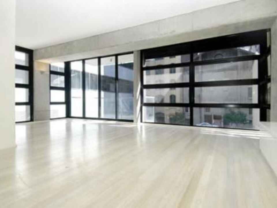 402/21 Alberta Street Sydney